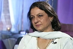 Tanuja on her family film festival (Aired August 2003) Tanuja on her family film festival (Aired August 2003)