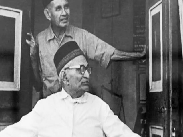 Two communities in 'photographic detail'