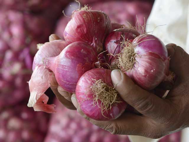 Video : Onion prices make India weep