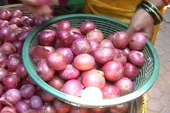As onions inch towards Rs. 100 a kg, onions make India weep As onions inch towards Rs. 100 a kg, onions make India weep