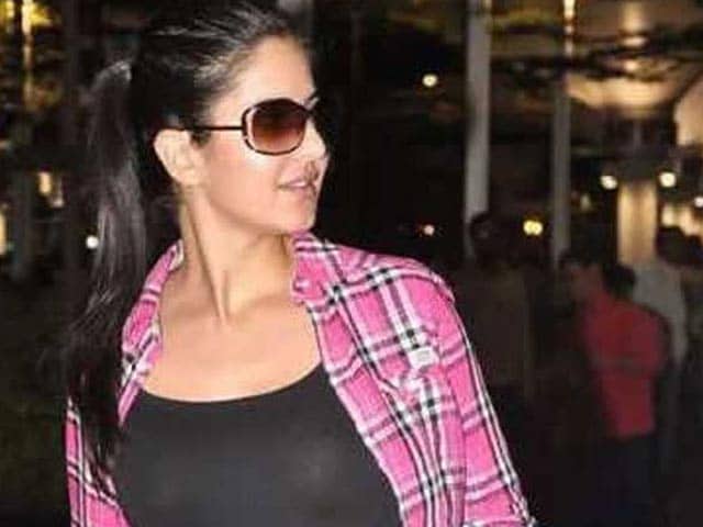 Video : Katrina miffed with rumours of following Ranbir around