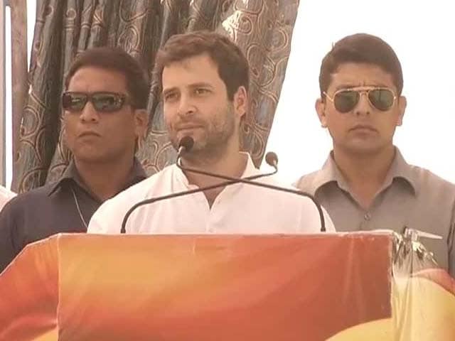 Video : To connect with voters, now Rahul offers memories of Indira