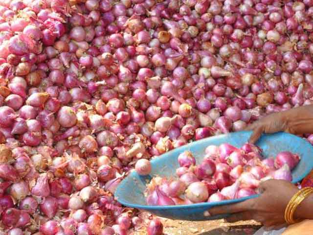 जमाखोरी ने बढ़ाए हैं प्याज के दाम