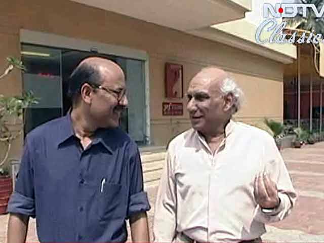 Video : Walk The Talk: Yash Chopra (Aired: March 2006)