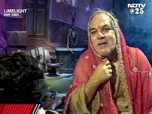Video : LimeLight: Manohar Singh, The King of Theatre (Aired: May 2003)