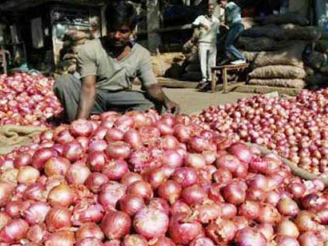 प्याज कीमतों पर काबू की कवायद