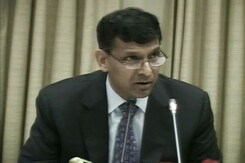 RBI hikes repo rate by 0.25%, home loan EMIs set to rise RBI hikes repo rate by 0.25%, home loan EMIs set to rise