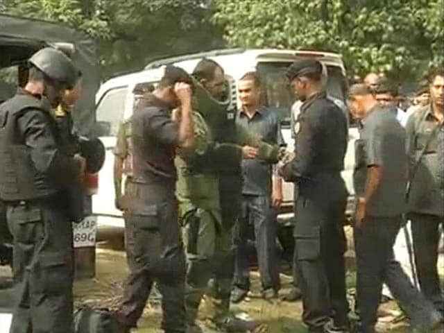 Video : Bomb disposal squad at Patna's Gandhi Maidan again
