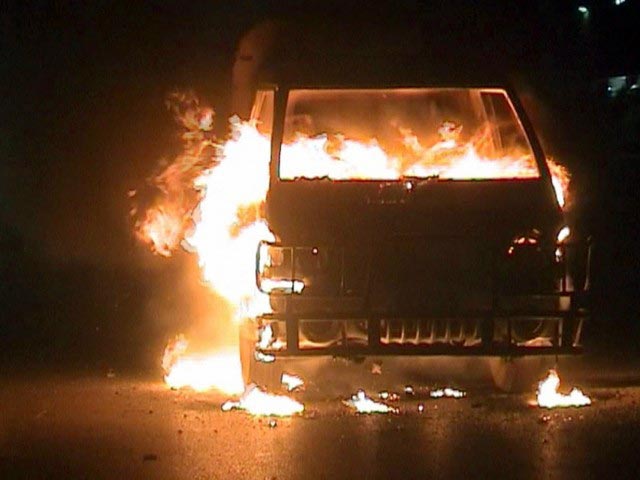 महबूबनगर में बस में आग, 44 की मौत