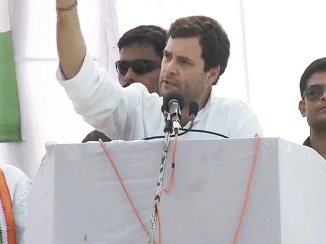 Video : Ask your govt to bring Bangalore to Bundelkhand: Rahul Gandhi at UP rally