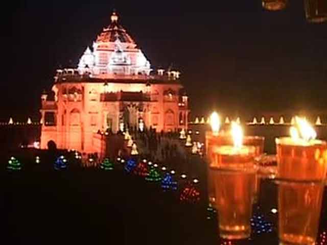 India lights up for Diwali