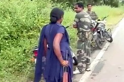 इलेक्शन एक्सप्रेस : संगीनों के साये में चुनाव प्रचार इलेक्शन एक्सप्रेस : संगीनों के साये में चुनाव प्रचार