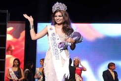 मिस एशिया पैसिफिक सृष्टि का क्राउन जब्त मिस एशिया पैसिफिक सृष्टि का क्राउन जब्त