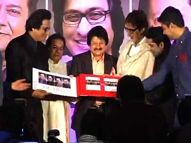 Amitabh Bachchan launches music album
