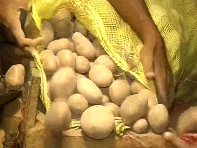 Video : Potatoes vanish from West Bengal markets as Mamata government slashes price