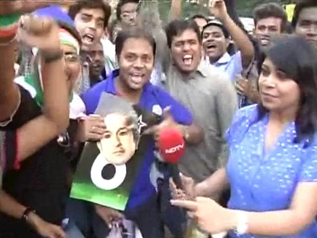Video : Eden fans celebrate India win with Sachin’s memories