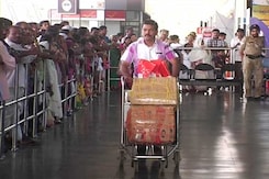 Kerala to the rescue of Saudi returnees as Nitaqat deadline expires Kerala to the rescue of Saudi returnees as Nitaqat deadline expires