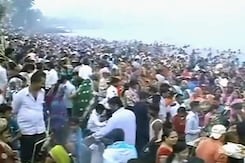 बिहार समेत देश के अन्य हिस्सों में छठ की छटा बिहार समेत देश के अन्य हिस्सों में छठ की छटा