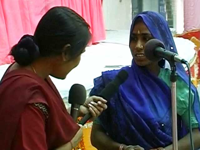 A women empowerment drive in Madhya Pradesh (Aired: March 2001)