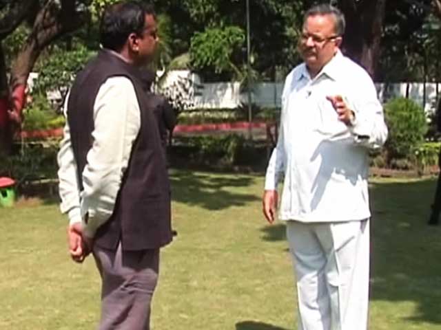 रमन सिंह की हैट्रिक की कोशिश