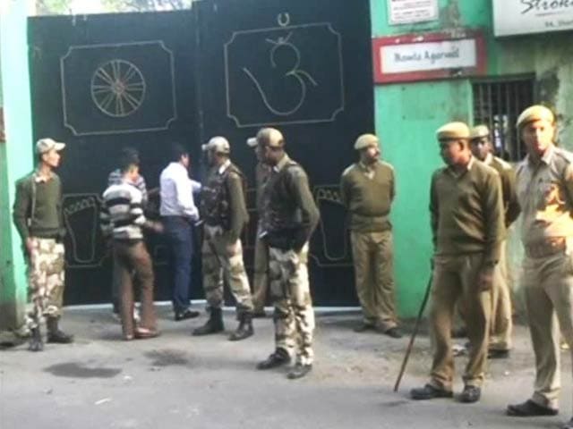 Video : In Kolkata, two killed in shooting at empty nursery school