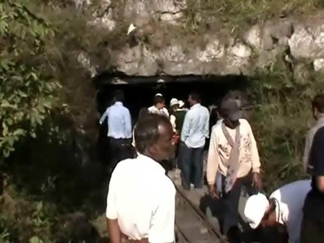 Video : One killed in coal mine mishap in Dhanbad; four trapped