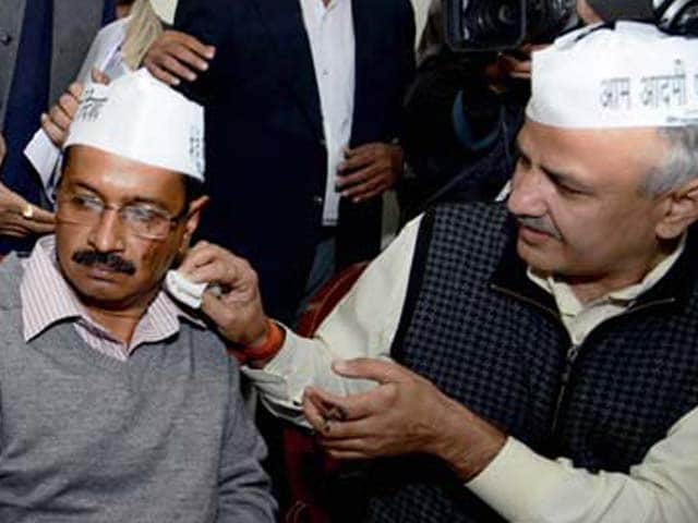Video : Was Lokpal money spent on Delhi polls, Anna asks Kejriwal