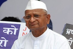 अन्ना बोले केजरीवाल से, मेरे नाम का प्रयोग न करें अन्ना बोले केजरीवाल से, मेरे नाम का प्रयोग न करें