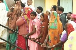 Chhattisgarh polls: 75% polling in Phase 2 Chhattisgarh polls: 75% polling in Phase 2
