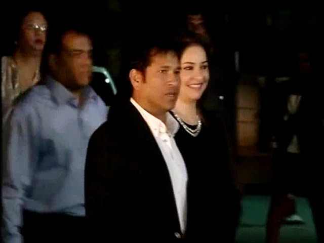 Stars attend Sachin's dinner party