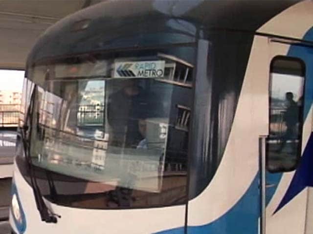 Video : Gurgaon starts Rapid Metro ride