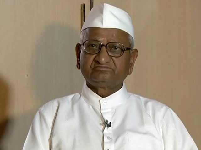 Video : Anna softens stand after Kejriwal's letter