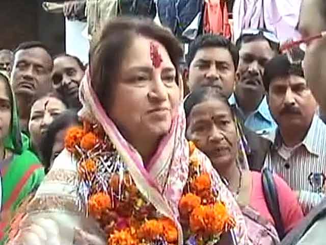 एक-दूसरे के खिलाफ चुनाव प्रचार में सिंधिया खानदान