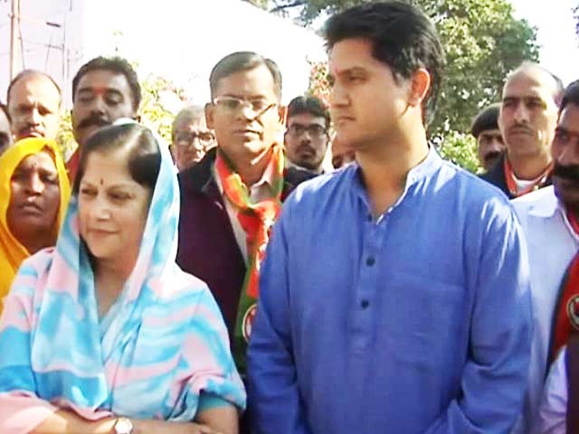 Neta born with gold bowls