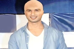 Shahid Kapoor to go bald for <i>Haidar</i> Shahid Kapoor to go bald for <i>Haidar</i>