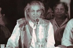 Remembering legendary Urdu poet Ali Sardar Jafri (Aired: August 2000) Remembering legendary Urdu poet Ali Sardar Jafri (Aired: August 2000)