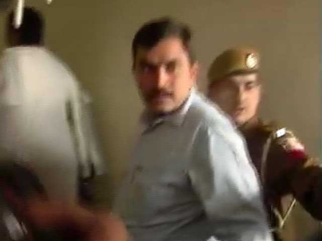 Goa police grill Tehelka managing editor