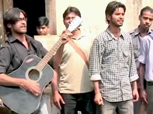 स्पेशल रिपोर्ट : आज के युवाओं की तस्वीर