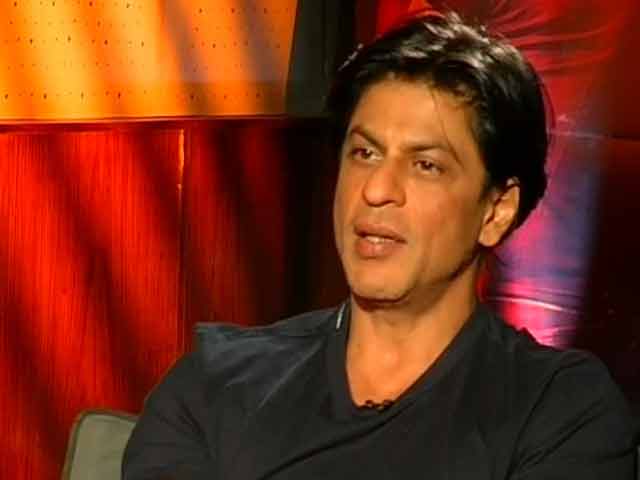 Video : SRK donates generously for Our Girls Our Pride Initiative