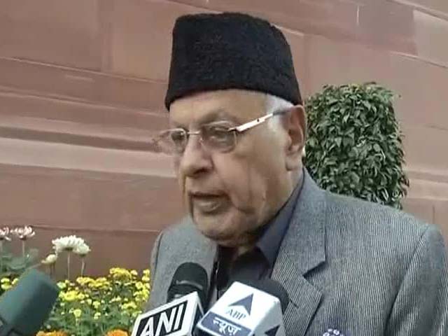 Farooq Abdullah retracts controversial remarks against women