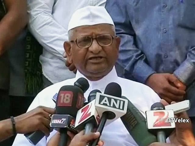 Video : Delhi polls: Anna Hazare happy with Aam Aadmi Party's performance