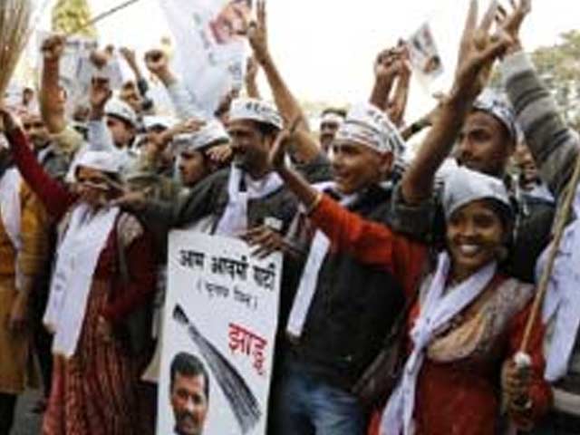 'Pehle AAP', says BJP after falling short of majority in Delhi