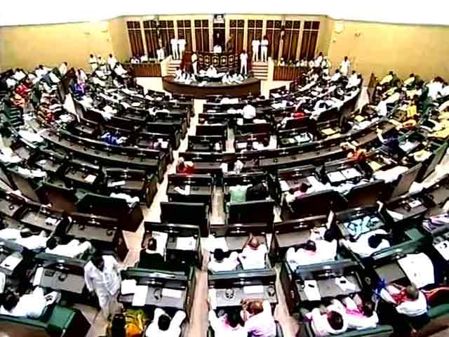 Video : Telangana Bill: Andhra Pradesh assembly given six weeks to discuss but dissent won't matter