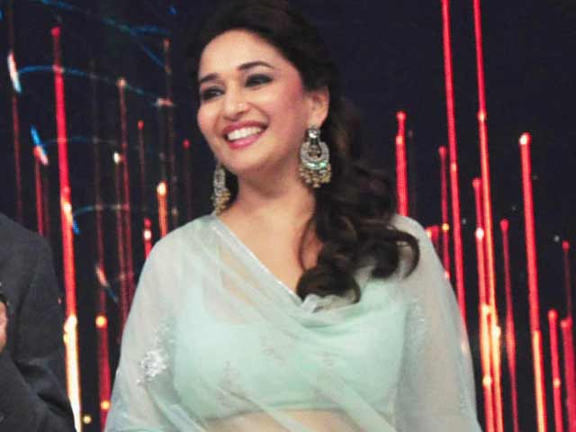 Video : Madhuri records highest growth in Twitter followers