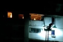 Mumbai: fire in a 26-storey residential building, four firemen injured Mumbai: fire in a 26-storey residential building, four firemen injured