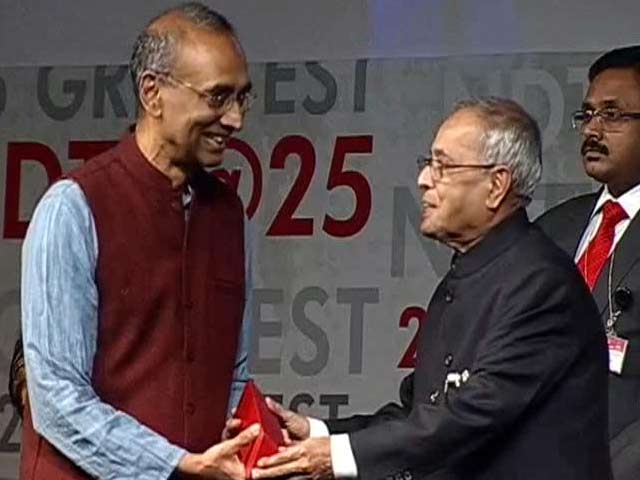 सबकुछ अकेले हासिल नहीं होता : रामाकृष्णन