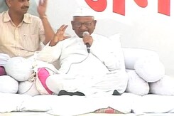 If you think Lokpal Bill has shortcomings, fast for it: Anna Hazare to Arvind Kejriwal If you think Lokpal Bill has shortcomings, fast for it: Anna Hazare to Arvind Kejriwal