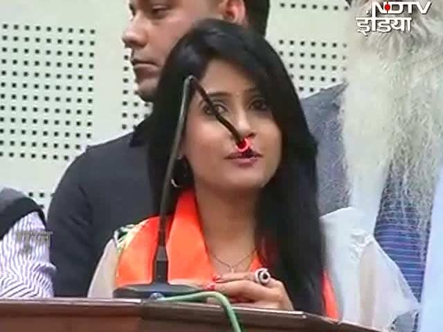Videos : पंजाब में पॉप सिंगर पूजा बीजेपी का नया चेहरा