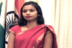 Diplomat Devyani Khobragade's arrest: India acts tough with US, takes tit-for-tat measures Diplomat Devyani Khobragade's arrest: India acts tough with US, takes tit-for-tat measures