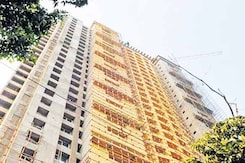 आदर्श घोटाले की जांच रिपोर्ट पर बवाल आदर्श घोटाले की जांच रिपोर्ट पर बवाल